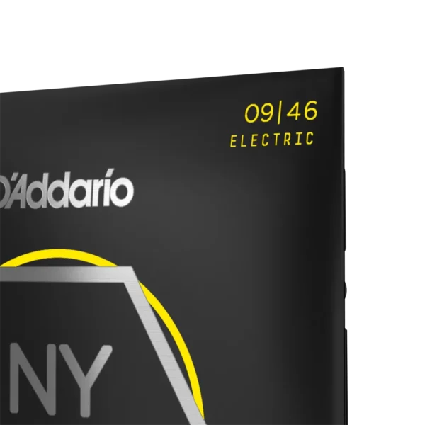 D'Addario NYXL0946 Nickel Wound Electric Guitar Strings 9-46 - immagine 4